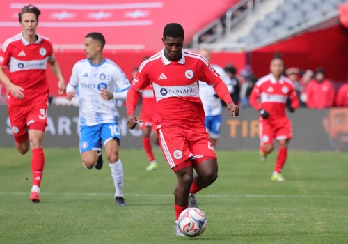 Mało kto o nim słyszał, a jest popularniejszy niż Messi. Fenomen