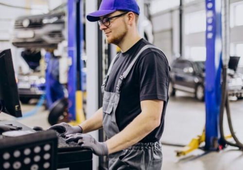 Jakie objawy daje uszkodzony procesor w sterowniku silnika?