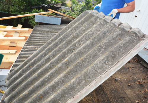 Wymiana dachu z azbestu - rolnicy zyskali więcej czasu