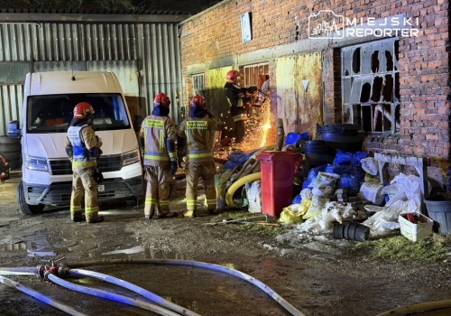 Smutny finał hucznych urodzin pod więzieniem. Spłonęła hala, 11 osób zatrzymanych