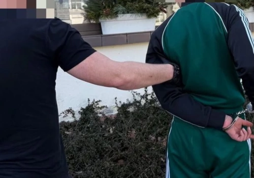 Odbierał gotówkę od seniorów oszukanych na wnuczka. 26-latek zatrzymany