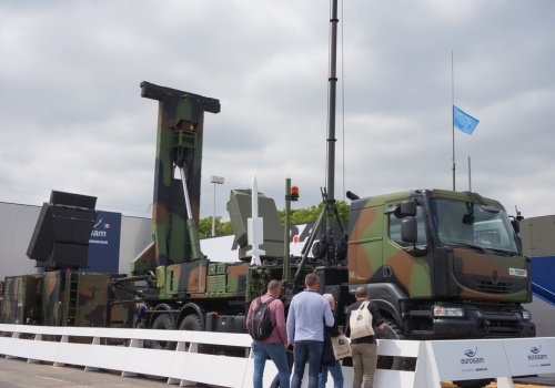 Włochy twierdzą, że państwa Zatoki poszukują systemów obrony powietrznej w związku z konfliktem regionalnym