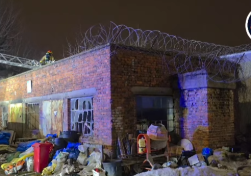 Pożar hali magazynowej w Warszawie. Zatrzymano pseudokibiców