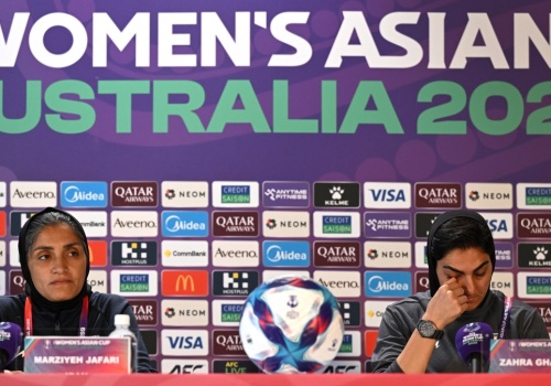 Milczący protest irańskich piłkarek. 