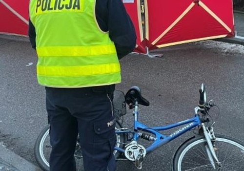 Śmiertelny wypadek na rondzie Polsadu. 50-letnia rowerzystka nie żyje