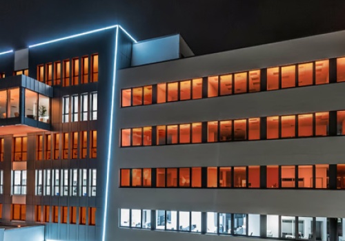 Ushio przejmuje dział lamp ams OSRAM