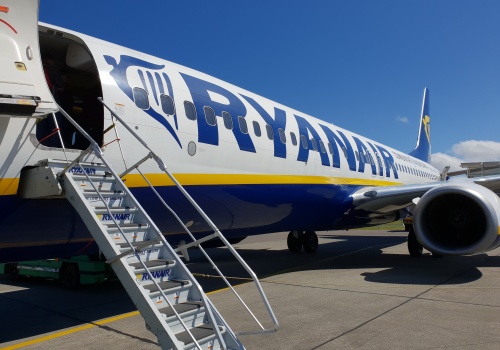 10 nowych tras z warszawskich lotnisk. Ryanair ogłosił siatkę połączeń na lato