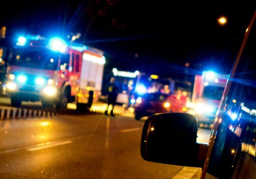 Pijany kierowca z Polski spowodował groźny wypadek na autostradzie w Niemczech. Z jego ciężarówki spadł dźwig