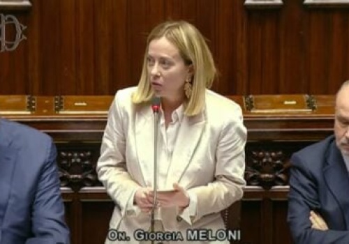 Giorgia Meloni bije na alarm: Wchodzimy w „czas chaosu”