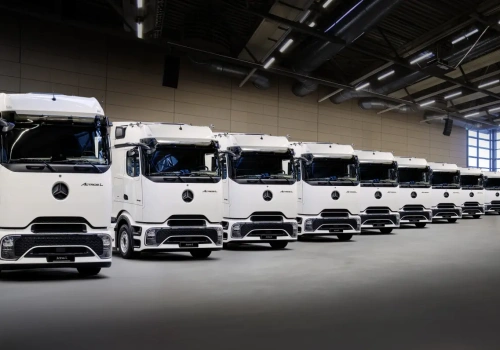 Zakupy Girteki: 500 Actrosów do końca 2026 roku i kontrowersyjne wsparcie z Belgii