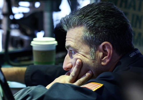 Czerwony wtorek. Wyprzedaż na giełdzie, gwałtowne osłabienie złotego