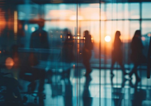 Czarter, który utknął w Dubaju, już w Polsce. Tysiące osób nadal czekają