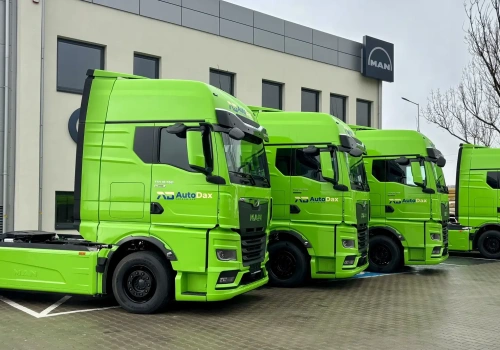 Przesiadka wewnątrz koncernu: 20 MAN-ów TGX D30 18.560 dla firmy Auto-Dax
