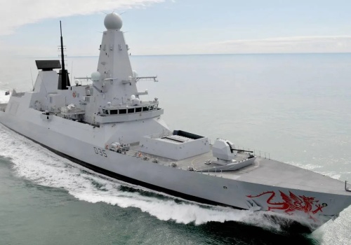 Paryż i Londyn wysyłają okręty na Cypr