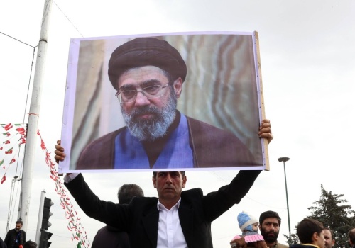 Media: Syn Alego Chameneiego nowym najwyższym przywódcą Iranu