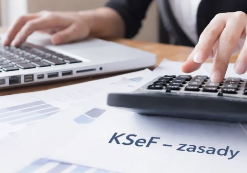 Uwaga z wystawianiem faktur w KSeF-ie. Teraz to musi być kropka nad i