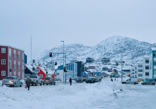 Zmiany klimatu uderzają w Grenlandię. Przegrana walka o miliardy ton lodu