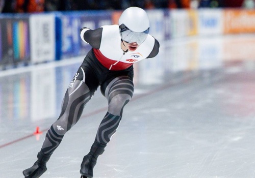 Panczeniści na finiszu sezonu. Polacy z szansami na medale MŚ w wieloboju w Heerenveen