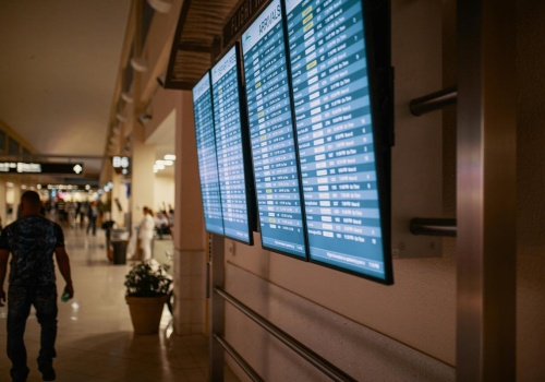 Wojna trwa, a Tel Awiw planuje wznowić loty. Padła data. Zaczną od jednego rejsu