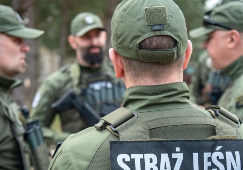 Quadem po lesie. Leśnicy alarmują: wraca problem nielegalnych rajdów