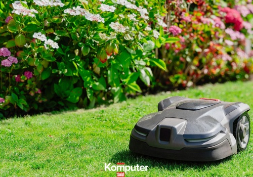 Szukasz najlepszego robota koszącego? Oto modele wybierane przez Polaków