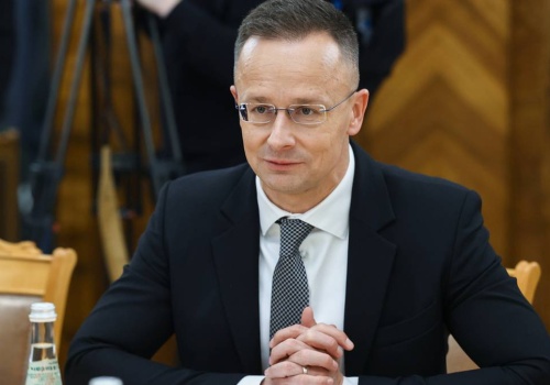 Węgry mają problem przez wojnę w Iranie. Człowiek Orbana apeluje do Putina