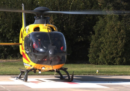 Mężczyzna upadł z wysokości. Zabrał go śmigłowiec LPR