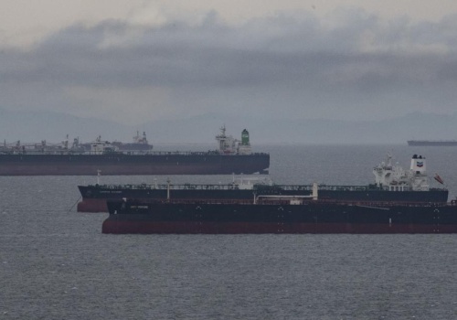 Analitycy: ruch tankowców przez cieśninę Ormuz spadł o 90 proc.