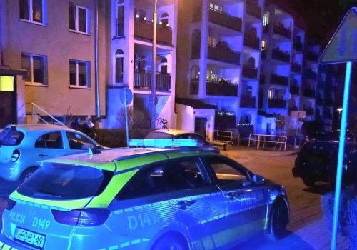 Dramatyczne sceny w Lublinie. 40-latek zaatakował nożem rodziców i uciekł. 