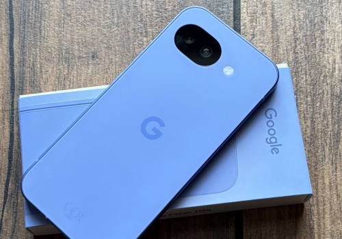 Sprawdzam nowego smartfona Google Pixel. Jest niedrogi, a co oferuje?