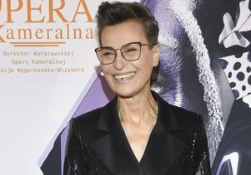 Jeszcze niedawno zaliczyłaby modową wpadkę. Dziś jej strój to hit