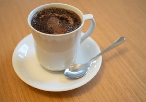 Ostatnia godzina na kawę. Później będą problemy ze snem