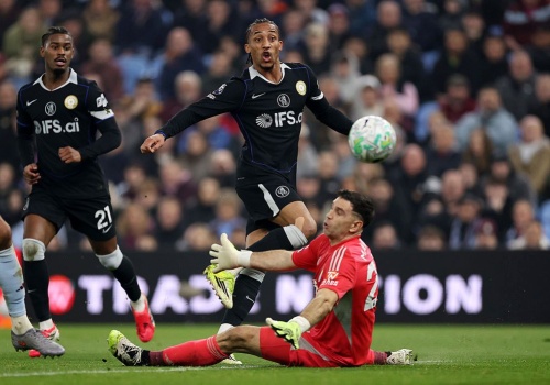 Aston Villa zdemolowana przez Chelsea. Cash zszedł z kontuzją