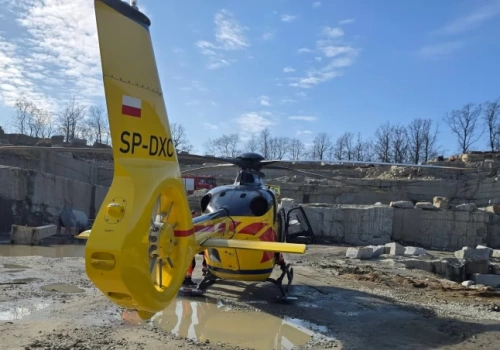 Tragedia w kamieniołomie. 49‑letni mężczyzna spadł z 9 metrów