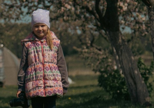 Nie wiesz, czy dziecko ubrać czy rozebrać? Spacer po chorobie to koszmar rodzica