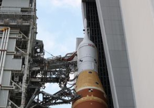 Start misji Artemis 2 już w kwietniu? Rakieta SLS już po naprawach