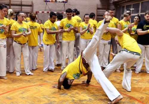 Duża impreza dla miłośników capoeiry w Katowicach. Będą też bezpłatne warsztaty dla początkujących