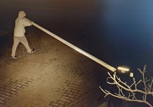 Opole Lubelskie: policjanci ustalili sprawcę uszkodzenia szlabanu