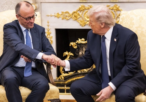 Merz wynegocjował? USA przedłużają wyłączenie Rosnieft Niemcy z sankcji