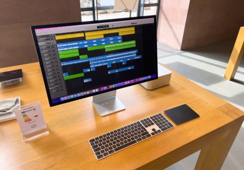 Nowy Apple Studio Display. Monitor cenie samochodu, ale głową utknął w latach 90.