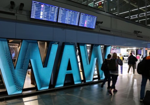 Do Warszawy lecą dwa samoloty z Bliskiego Wschodu. Chaos w rozkładach na Lotnisku Chopina