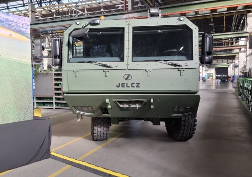 Jelcz z nową fabryką. Firma dostarcza pojazdy do systemów antydronowych