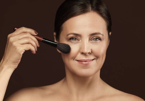 50-latki oszalały na punkcie tego podkładu. Kryje jak korektor, liftinguje, nie wchodzi w zmarszczki