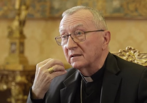 Kard. Parolin przeciwko wojnie prewencyjnej. Wzywa do działań dyplomatycznych