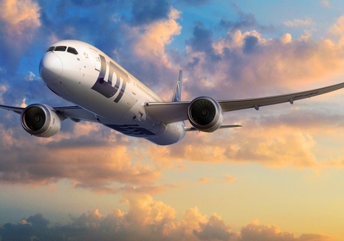 Awaria samolotu w trakcie lotu. Pasażerowie musieli wrócić do Warszawy