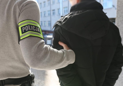 Niebezpieczna „ciekawość” na torach. Dwaj 17-latkowie zatrzymani w Białymstoku