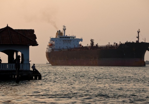 Miliony baryłek rosyjskiej ropy pływają po Oceanie Indyjskim. Mogą trafić wprost do rafinerii