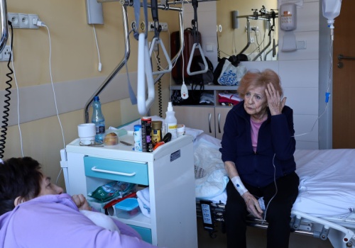 Ksiądz, rolnik i mundurowy płacą najmniej na zdrowie. Eksperci: czas skończyć z przywilejami