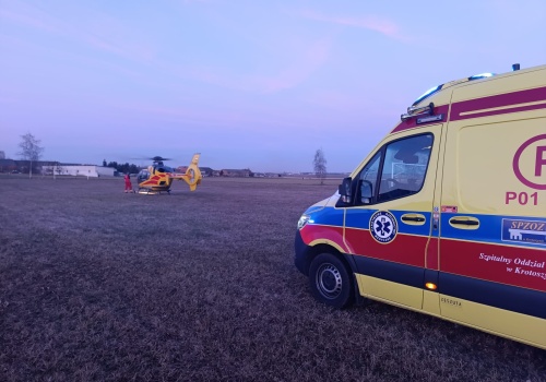 Kierowca zasłabł podczas jazdy. Interweniowały służby i śmigłowiec LPR