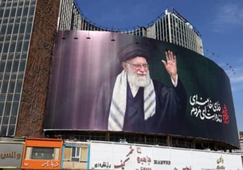 Eskalacja na wielu frontach. Trump chciałby wybrać przywódcę Iranu